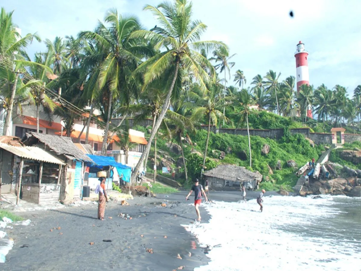 Hotel Seaflower Beach Resort Kovalam